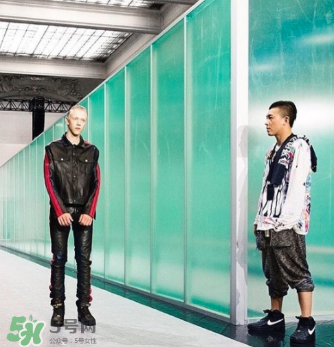 vlone與nike air force 1high聯(lián)名款運動鞋配色有哪幾種？