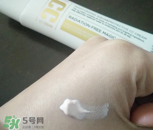 瓷肌cc霜怎么樣？瓷肌cc霜怎么用法