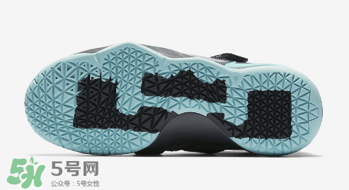 nike lebron soldier 11 igloo多少錢？耐克士兵11冰屋配色價格