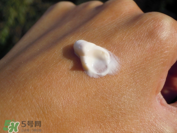 玉蘭油素顏霜怎么樣？玉蘭油素顏霜多少錢？