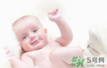 新生兒吃母乳拉稀是怎么回事？新生兒吃母乳拉稀怎么辦？