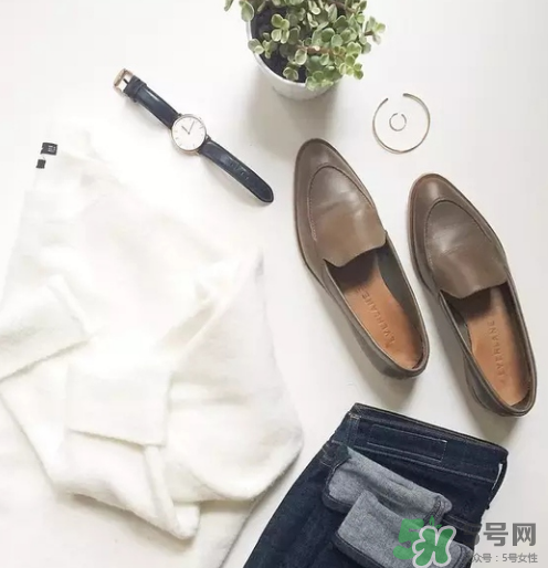 樂(lè)福鞋是什么？樂(lè)福鞋哪個(gè)牌子最有名？