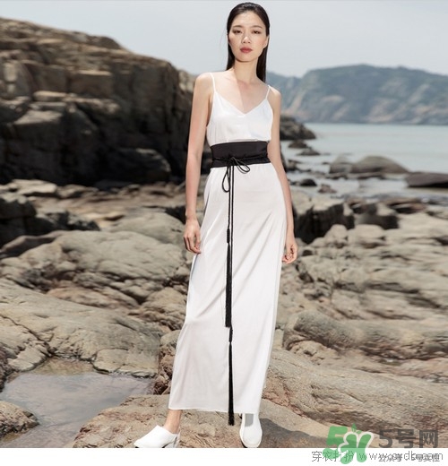 8月份去泰國(guó)穿什么？八月份去泰國(guó)穿什么衣服