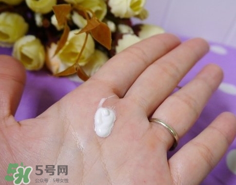 9wishes VB素顏霜怎么樣？9wishes VB爆水素顏霜怎么用