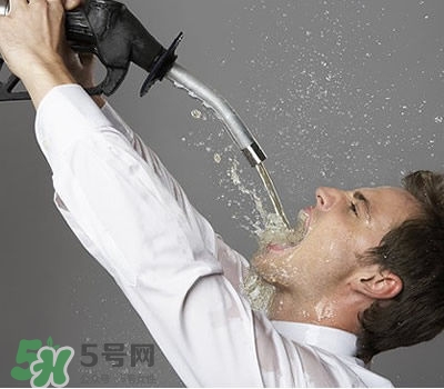 腎結(jié)石怎么治最好？腎結(jié)石的醫(yī)治方法
