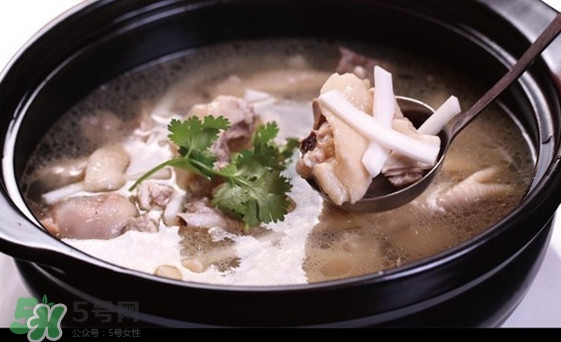 椰子雞屬于什么菜系？椰子雞要什么配料