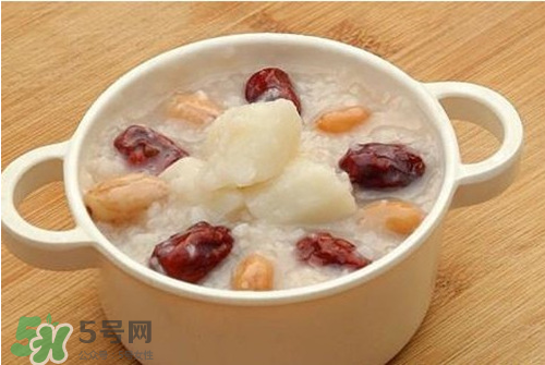 新鮮蓮子可以煮粥嗎？蓮子熬粥需要去芯嗎？