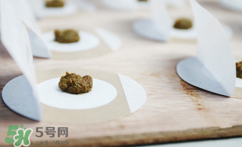 三伏灸一療程多少錢？三伏灸和三伏貼的區(qū)別