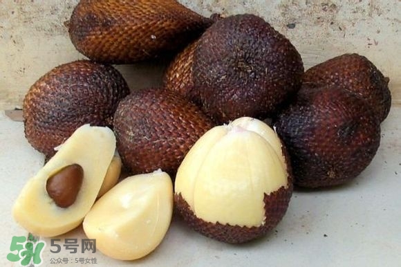 蛇皮果吃了會上火嗎？蛇皮果吃了會不會皮膚過敏？