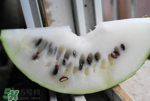 冬瓜爛了一點(diǎn)還能吃嗎？冬瓜爛了還能吃嗎？