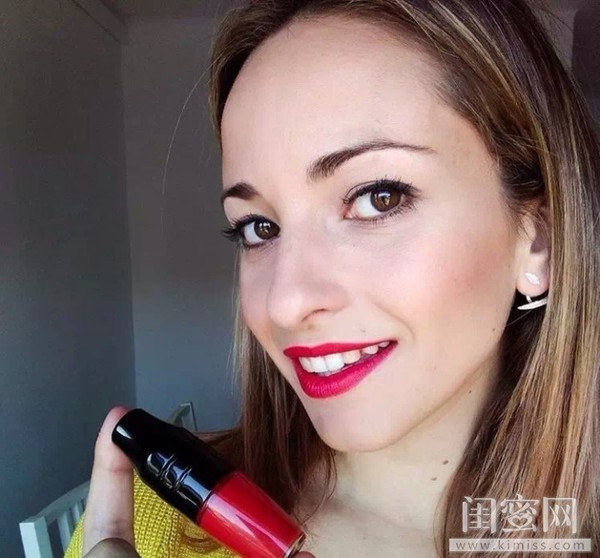 蘭蔻搖搖染唇液哪個(gè)顏色好看？蘭蔻搖搖染唇液色號(hào)試色