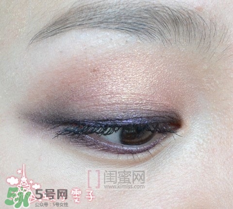 nars吉隆坡眼影怎么畫(huà)？nars吉隆坡雙色眼影畫(huà)法圖解
