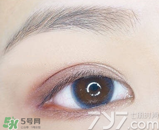 nars吉隆坡眼影怎么畫(huà)？nars吉隆坡雙色眼影畫(huà)法圖解