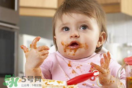 輔食添加過早的危害？為什么不能過早的添加輔食？
