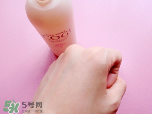 高姿大白水男士能用嗎？高姿大白水男生用合適嗎？