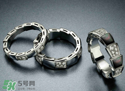 寶格麗靈蛇之戒是什么材質(zhì)？寶格麗蛇形戒指是金的嗎？