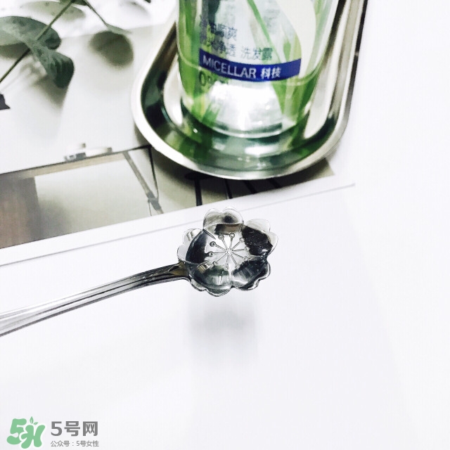 飄柔微米凈透系列綠色和紅色區(qū)別？飄柔微米凈透系列怎么用