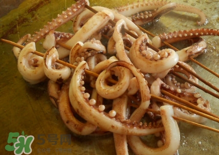鐵板魷魚(yú)有營(yíng)養(yǎng)嗎？鐵板魷魚(yú)對(duì)身體有害嗎
