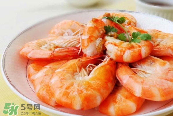 三伏貼可以吃蝦嗎？貼三伏貼可以吃龍蝦嗎？