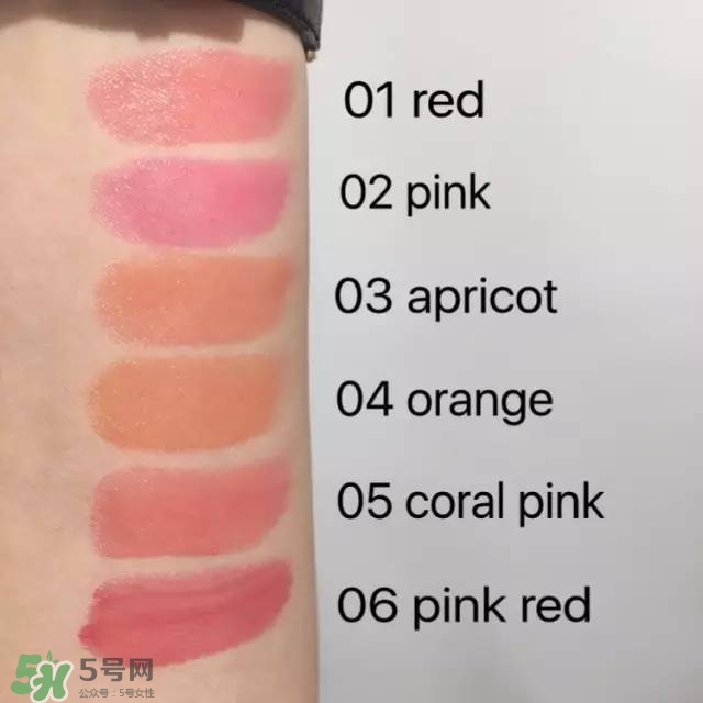 娥佩蘭瑩潤滋養(yǎng)唇膏怎么樣？娥佩蘭唇膏多少錢