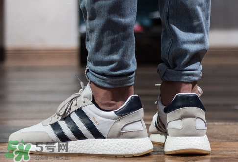 adidas iniki runner上腳效果怎么樣？阿迪達(dá)斯復(fù)古跑鞋好看嗎？