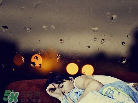 艾灸貼可以去濕氣嗎？貼艾灸貼能去濕氣嗎？