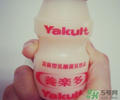 養(yǎng)樂多是酸奶嗎？養(yǎng)樂多和酸奶有什么區(qū)別