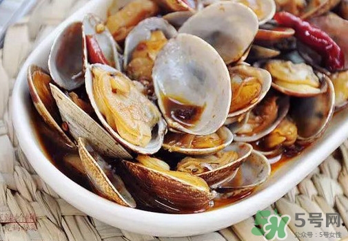 花蛤死了還能炒開口么？花蛤里面的黑色能吃嗎