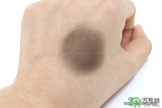 呂發(fā)際線粉怎么用？呂發(fā)際線粉氣墊陰影粉怎么卸