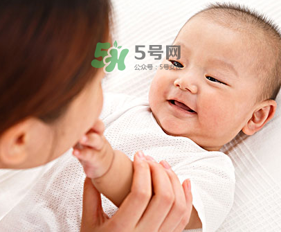 剖腹產(chǎn)后催乳按摩方法 剖腹產(chǎn)怎么催乳好？