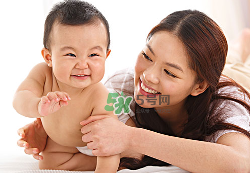 剖腹產(chǎn)后催乳按摩方法 剖腹產(chǎn)怎么催乳好？