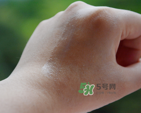 曼妮芬玫瑰身體乳怎么樣？曼妮芬玫瑰絲柔身體乳好用嗎？