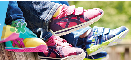 Asics童鞋尺碼對照表 Asics童鞋尺碼怎么選？