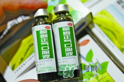 藿香正氣液可以退燒嗎？藿香正氣液可以治痱子嗎