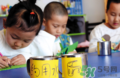 寶寶不去幼兒園怎么辦？寶寶不去幼兒園哭鬧怎么勸導(dǎo)？