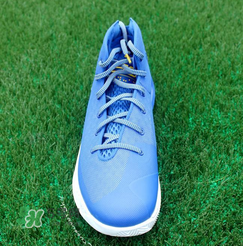under armour curry 3zero上腳怎么樣？ua curry 3zero測評
