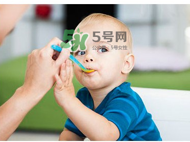 寶寶沒長牙能吃面條嗎？寶寶沒長牙能不能喂面條？