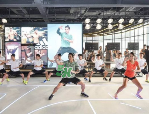 adidas阿迪達(dá)斯運(yùn)動體驗(yàn)迷你品牌中心是干什么的？