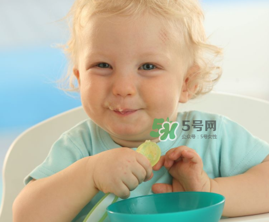 寶寶什么時(shí)候可以吃油？寶寶能吃油嗎？