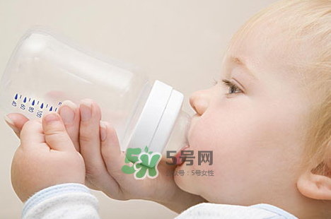 寶寶脫水怎么補(bǔ)水？寶寶脫水怎么辦？
