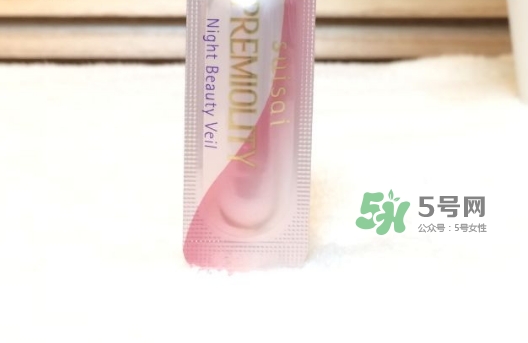 嘉娜寶玻尿酸美容液怎么樣？嘉娜寶玻尿酸美容液怎么用