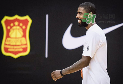 歐文同款黑白鴛鴦夜光kyrie 3怎么定制_在哪里買？