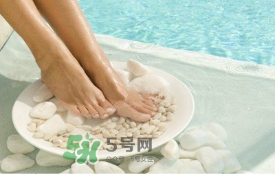 醋泡腳多長時(shí)間最好？醋泡腳一次用多少合適
