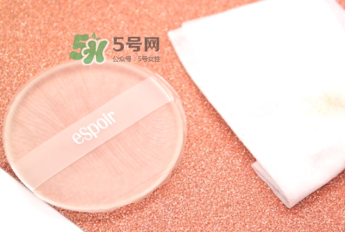 硅膠粉撲可以用散粉嗎？硅膠粉撲可以用干粉嗎？