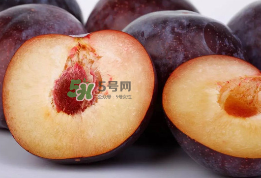 黑布林和火龍果能一起吃嗎？黑布林可以和火龍果一起吃嗎？