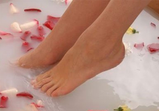花椒水泡腳有什么功效？花椒水泡腳去濕氣嗎