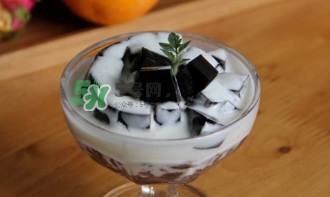 龜苓膏是發(fā)物嗎？龜苓膏怎么制作的