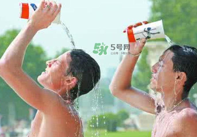 夏天防止中暑吃什么？夏天防中暑喝什么？