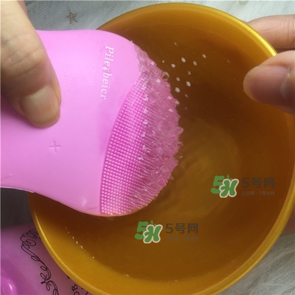 德國Pilerbeier派樂蓓和露娜潔面儀哪個好？有什么區(qū)別？