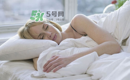 三伏天能曬被子嗎？三伏天曬被子好嗎？